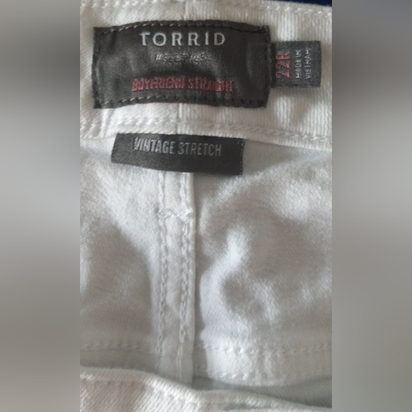 Torrid White Jeans VINTAGE STRETCHY - Picture 5 of 6